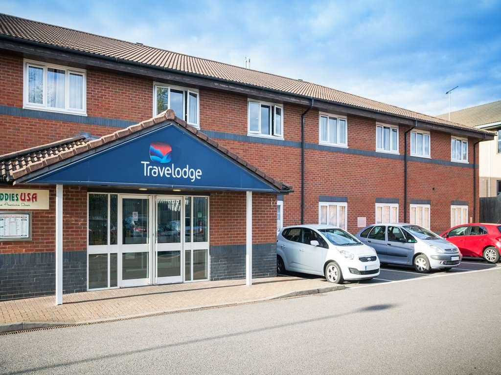 Travelodge Milton Keynes Old Stratford 外观 照片